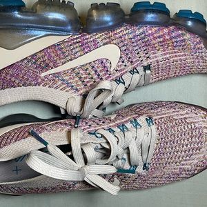 Woman Nike Vapormax